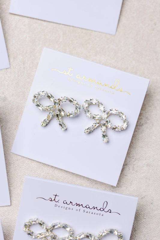Sparkling Diamond Mini Bow Earring